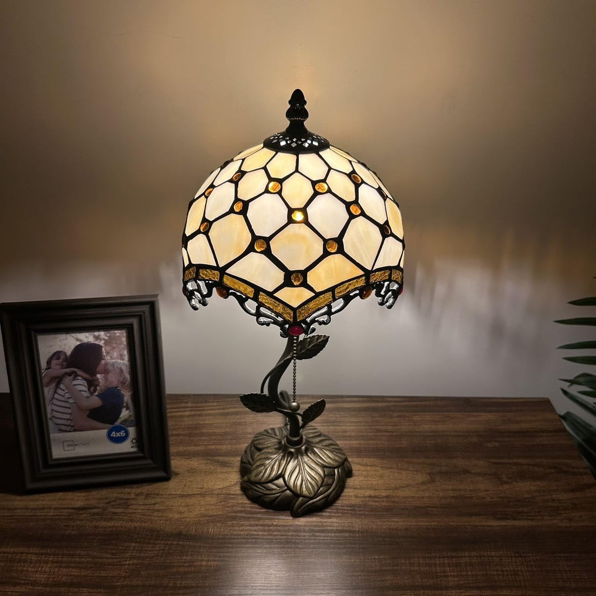 Tiffany Table Lamp Beige Stained Glass Crystal Beans LED Bulb Included for Living Room Bedroom Bedside 8"W*8"D*16"H