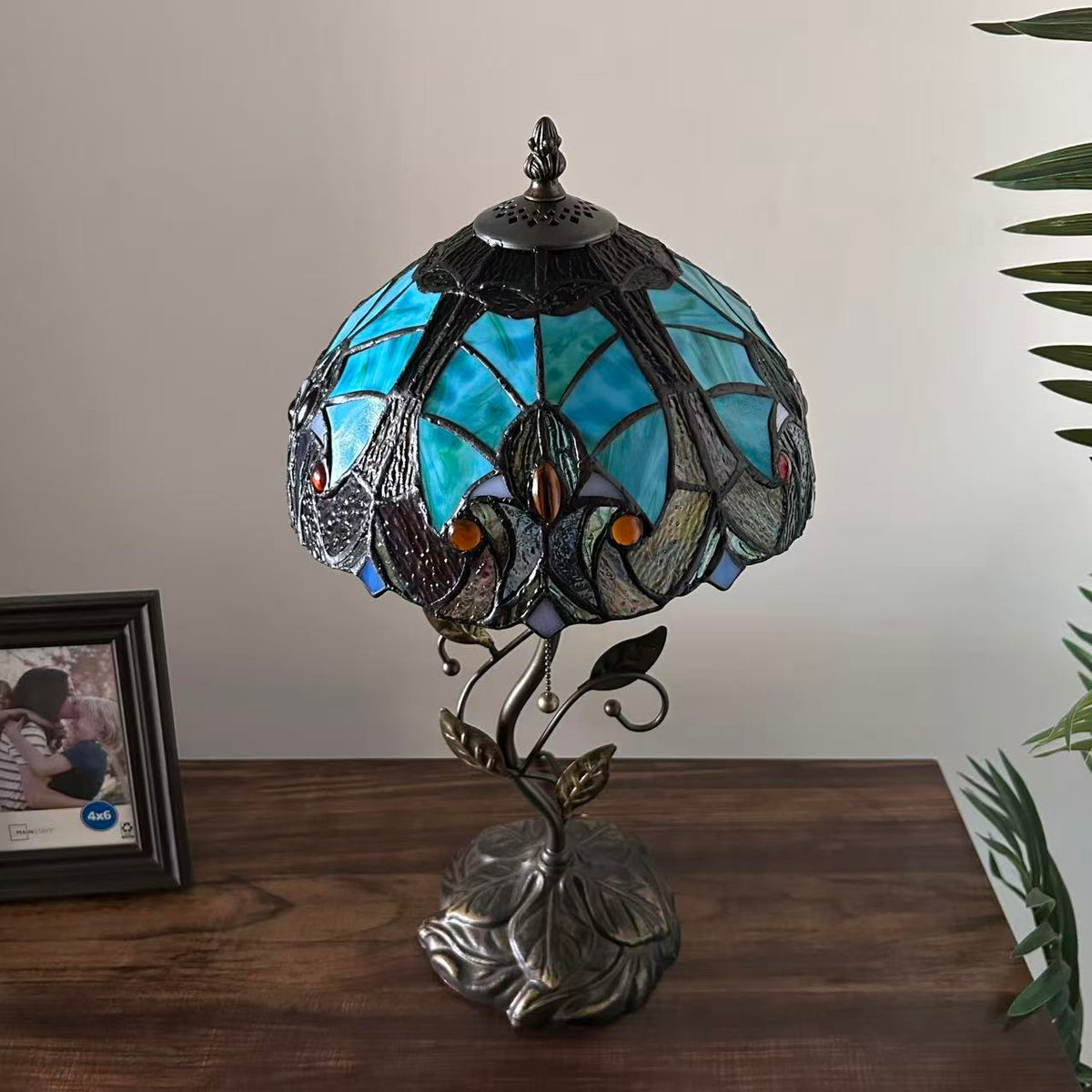 Tiffany Table Lamp Green Brown Stained Glass Iron Metal Leaves Bronze Base Included LED Bulb Liaison Lamp for Living Room Bedroom Bedside 20'H*10"W