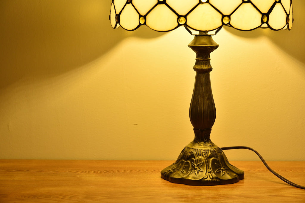 Orinova Tiffany Style Table Lamp Bedside LED Lamp Shades Bedroom Stained-Glass 18.1'' H Multi-Color