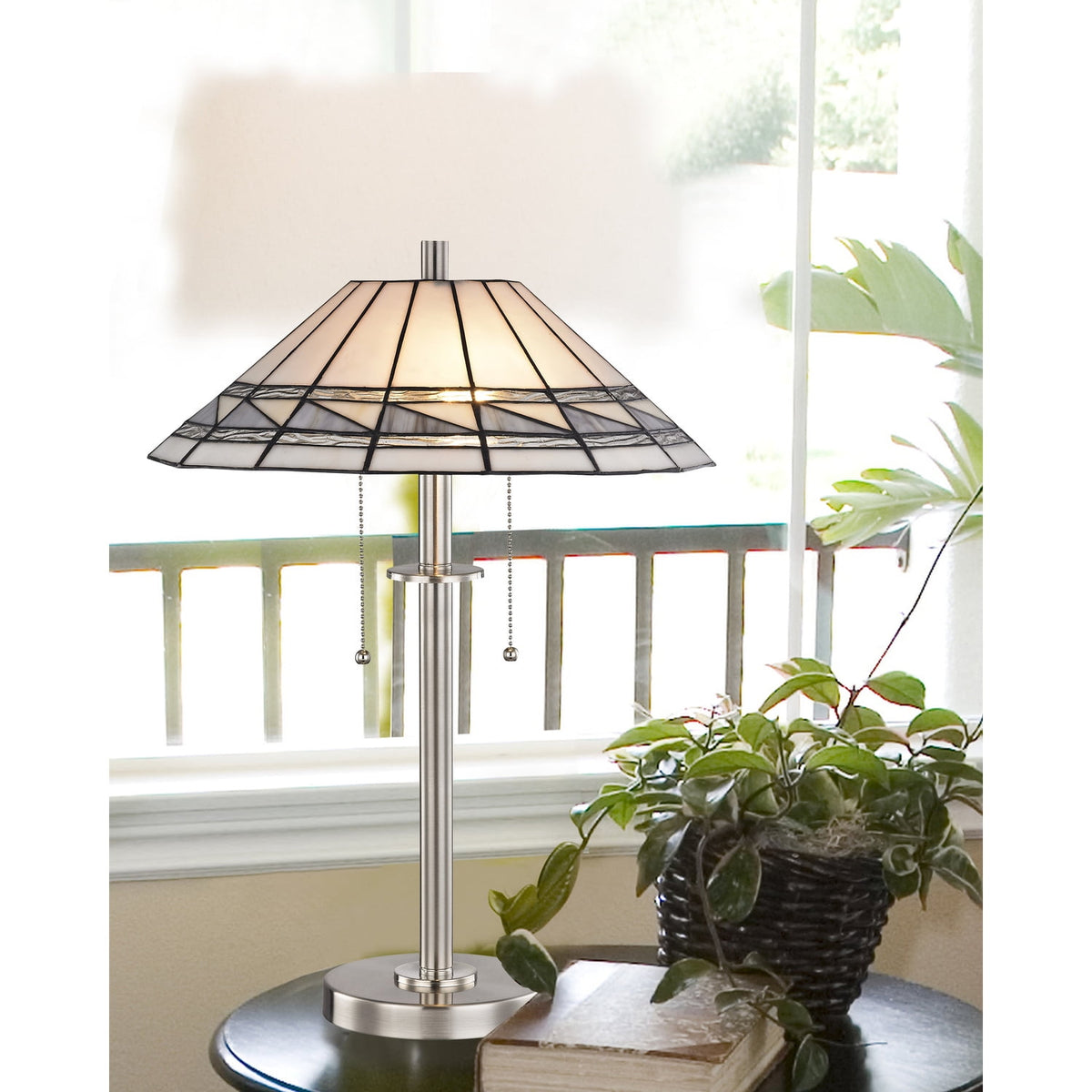 Sasha Tiffany Table Lamp